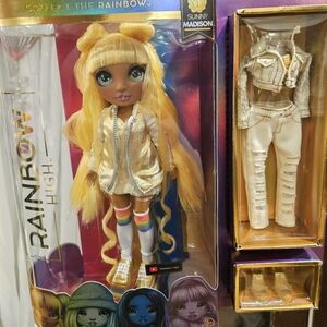 Rainbow High series 1 doll Sunny Madison